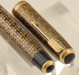 16 GOLDEN WEB 25.webp 16 GOLDEN WEB 25.webp