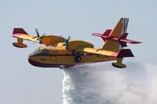 canadair.webp