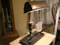 1931_rare-sheaffers-vintage-lamp-desk.webp