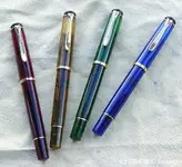 pelikan.200.group.webp