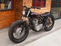 Proyecto CB-250 bratstyle.webp