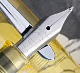 Pelikan-M205-Duo-Highlighter-detalle nib BB.webp