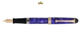 aurora_88_nebulosa_fountainpen.webp