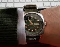 seiko green.webp