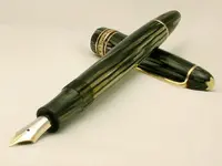 Montblanc_144_Green_Striped_Fountain_Pen_6.webp