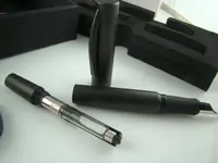 Porsche-Design-Pure-Black-SE-Medium-Point-Fountain-_5f7.webp