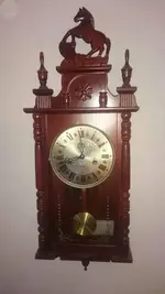 reloj pared.webp