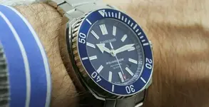 jeanrichard-aquascope-blue-dial.webp