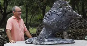 gil-bruvel-page1_03.webp