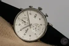 Junghans-FORM-6.webp