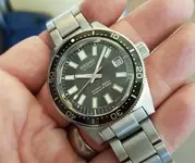reloj con armis 2.webp