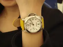 86522d1202120913-40mm-wrist-shot-request-40mm.webp
