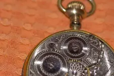 SERIE RELOJ_09.webp
