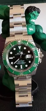 02 Rolex Submariner 40 mm Ref. 116610LV 'Hulk', & Hulk.webp