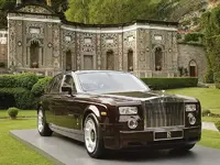 0_10_Rolls-Royce_Phantom.webp