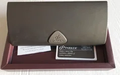 Parker 100 estuche.webp Parker 100 estuche.webp