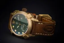 unity-reloj-automatico-de-bronce-verde.webp