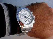 posatrolexdaytona018.webp
