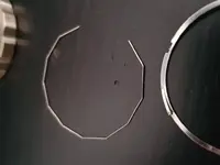 alambre y muelle.webp