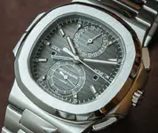 Patek-Philippe-5990-Nautilus-8.webp