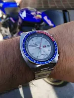 1509270577362-2041514223.webp