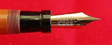18 PARKER DUOFOLD BIG RED 09.webp