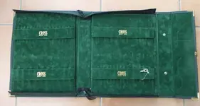 cross estuche vendedor1.webp