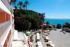 slider-hotel-nerja-playa-1-2.webp