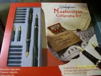 manuscript estuche de caligrafía.webp