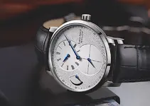 Louis-Erard-l’Excellence-Regulator-Automatique.-1.webp
