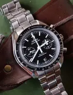 Omega Speedmaster Moonwatch Co-Axial Chronograph 44.25 mm Cal. 9300.webp