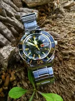 18020480 100 SEIKO 5 SPORTS SNZH57K1.webp