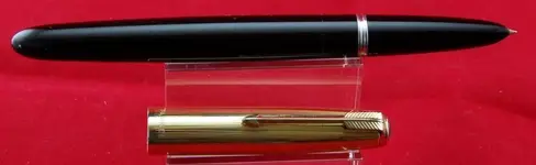 07 PARKER 51 NEGRA 03.webp