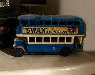 autobus swan Steve Elber‎.jpg