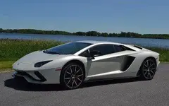 84361_2018_lamborghini_Aventador.webp