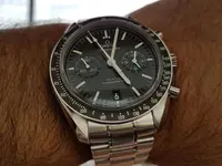 Omega Speedmaster Moonwatch Co-Axial Chronograph 44.25 mm Cal. 9300 (1).webp