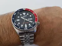 01 Seiko SKX009 'Pepsi' Automatico.webp