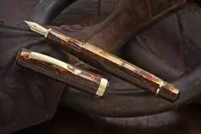 Omas Arco Paragon Celluloid_10.webp