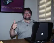 960px-Steve_Wozniak_thumbs_up.webp