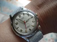 hora wrist.webp hora wrist.webp