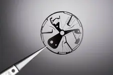 Zenith-Defy-Lab-5-Horas-y-Minutos.webp