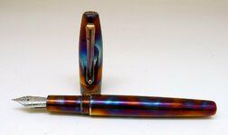 Montegrappa-Blazer-Torched-Polished-FP-with-cap-R.jpg