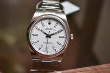 Rolex-Oyster-Perpetual-39-ref-114300-White-Dial-Baselworld-2018-4.webp