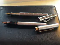 Las dos sin capuchab.webp