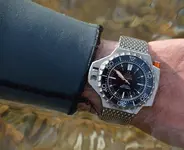 Omega-Seamaster-Ploprof-1200m-4.webp