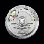 Tudor-MT5402-movement.webp