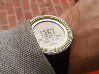 Light_Green_Wristie-02.webp