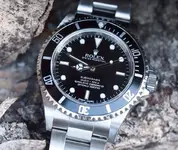 Rolex-Submariner-min-min.webp