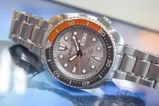 Seiko-Prospex-Turtle-Dawn-Grey-SRPD01K1-Europe-Limited-Edition-5.webp