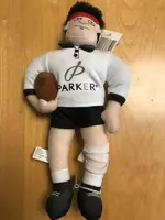 Parker advertising dolls_nfuente Tsachi Mitsenmacher.webp